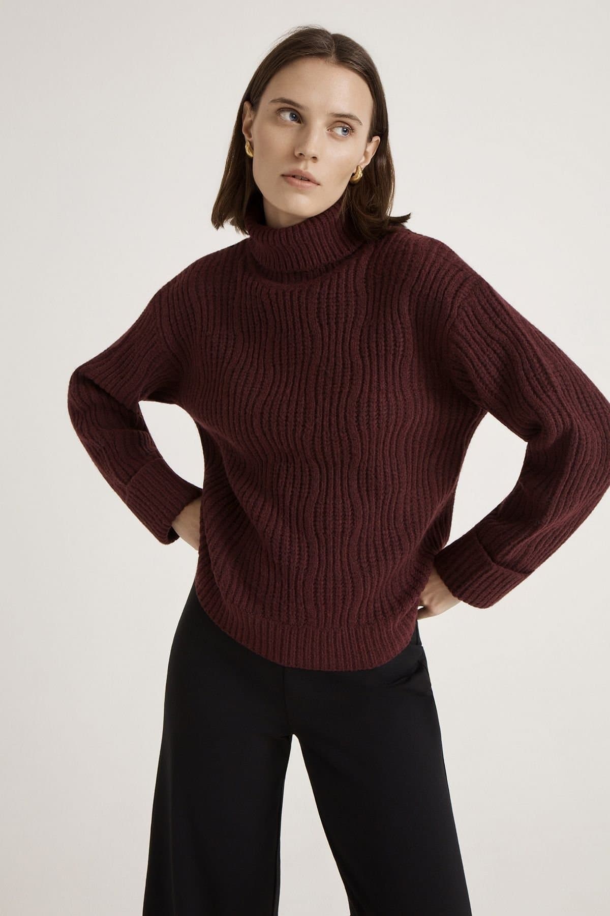 Finery London Finery London Women's Albie Roll Neck Knitted Jumper in Maroon