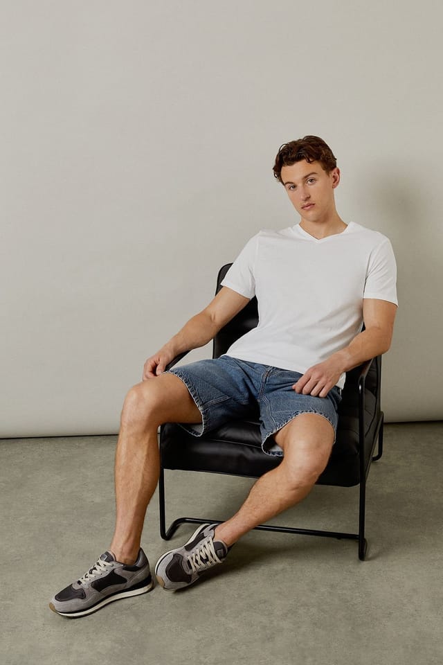 Burton Burton Men's White Plain V Neck T-Shirt - 2