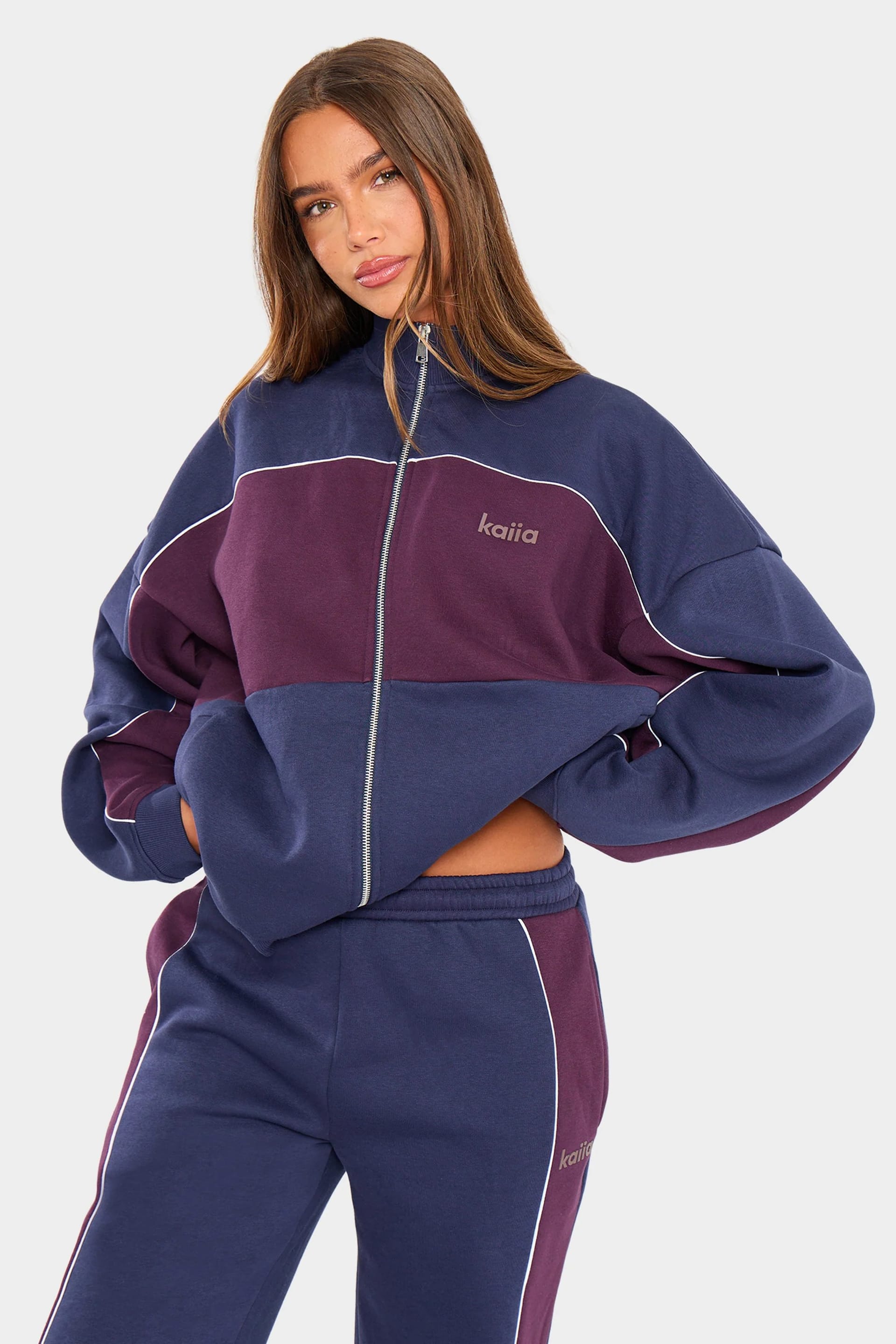 Kaiia Kaiia Contrast Oversized Zip Through Sweatshirt Navy & Burgundy - 4