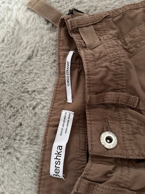 Bershka adjustable bershka cargo pants