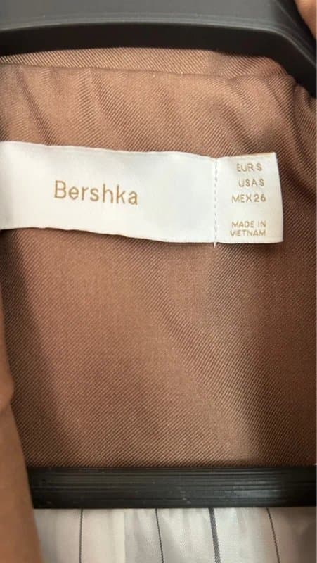 Bershka Bershka brown blazer zise S.