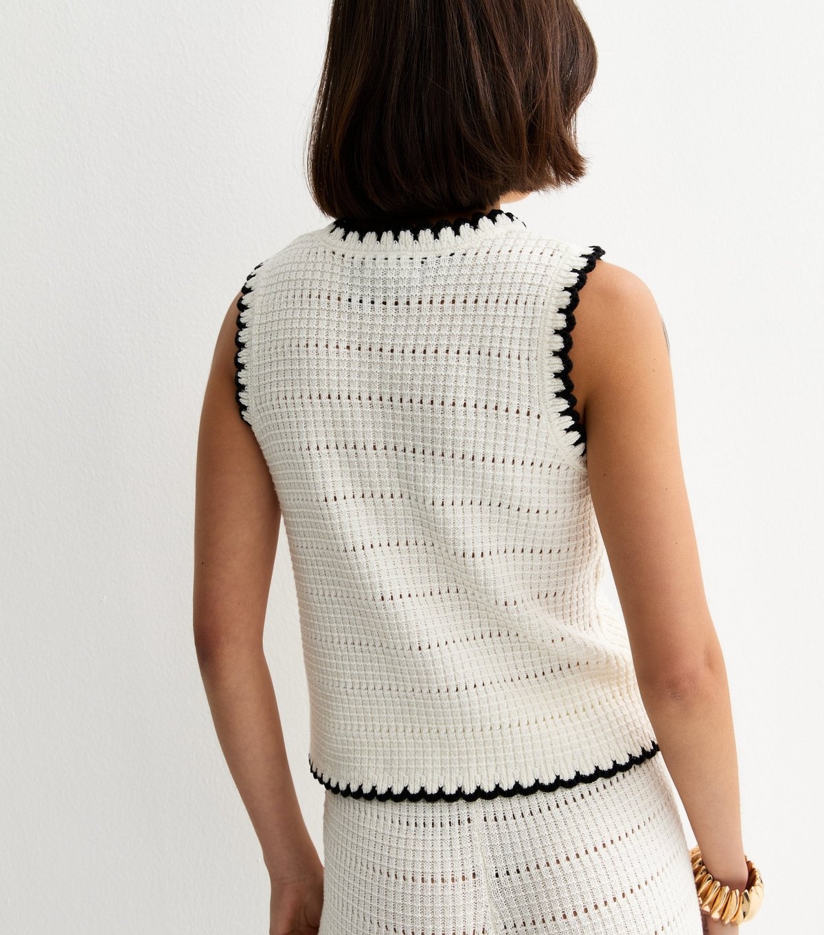 New Look Women's Cream Cotton Rich Blanket Stitch Contrast Trim Waistcoat New Look - 4