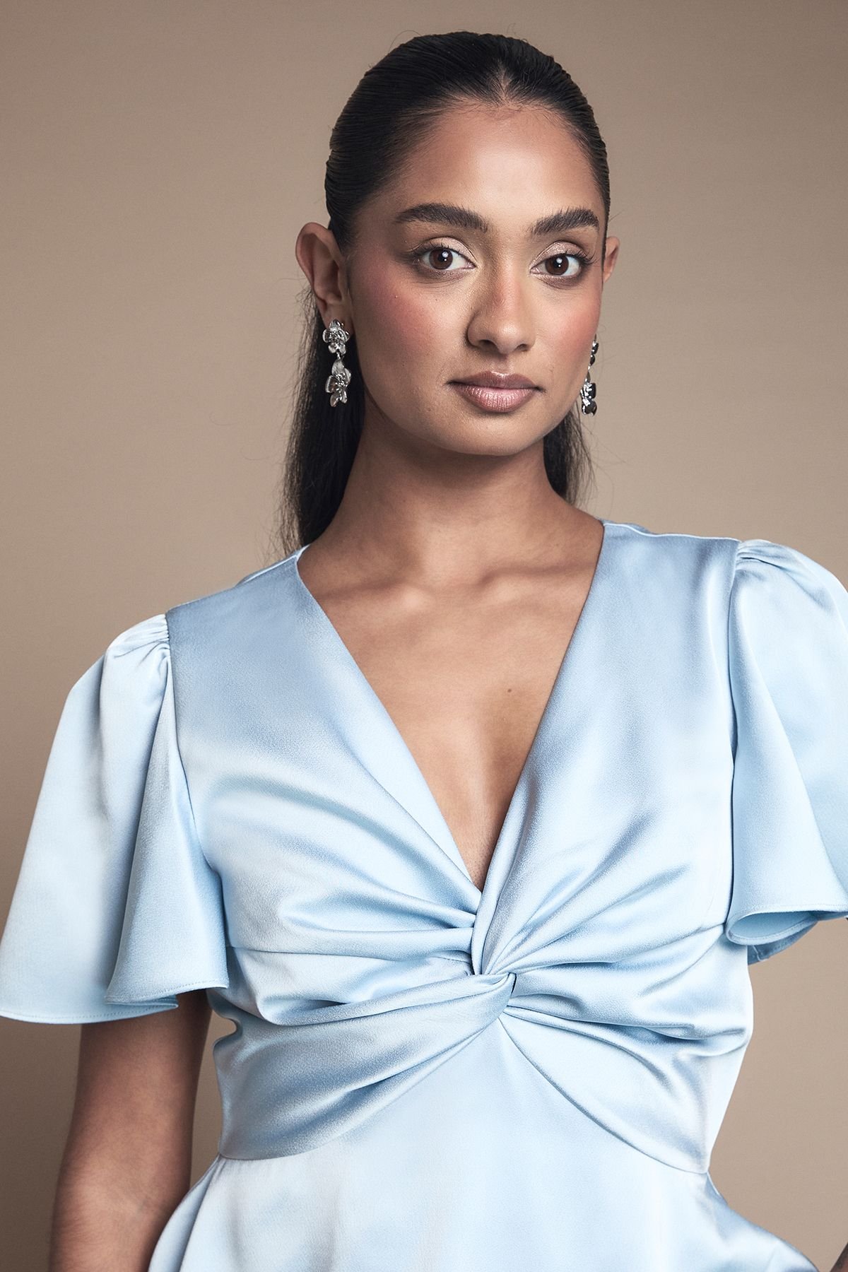 Oasis Oasis Women's Satin Twist Front Tiered Bridesmaid Maxi Dress in Light Blue - 4