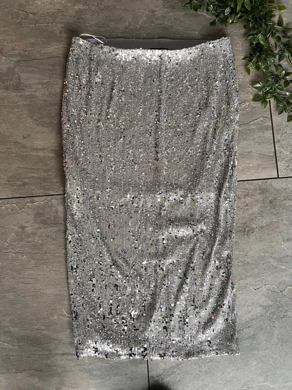 New Look New look silver disco pencil skirt Sz 18 new
