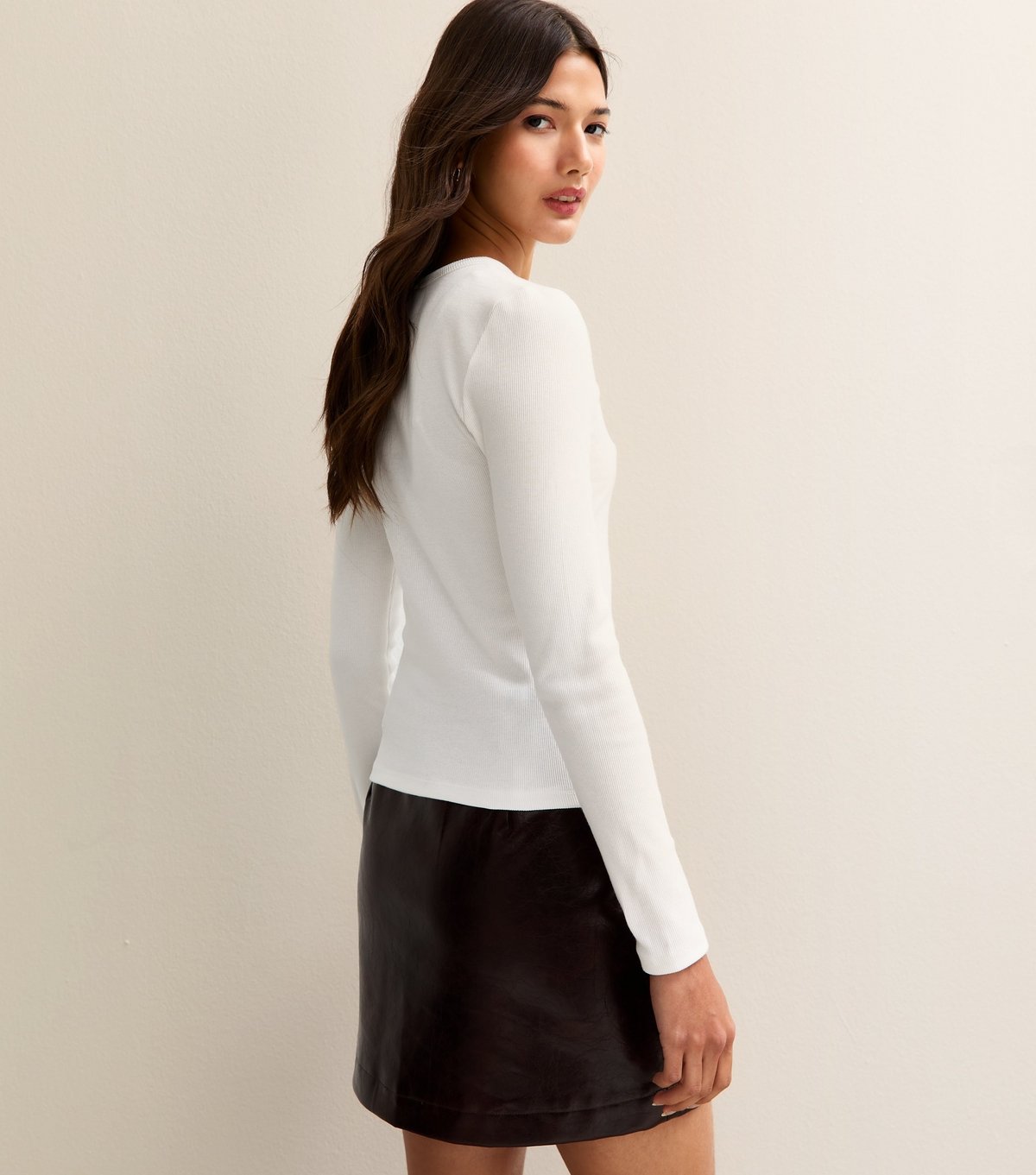 New Look Women's Off White Asymmetric Button Long Sleeve Top New Look - 4