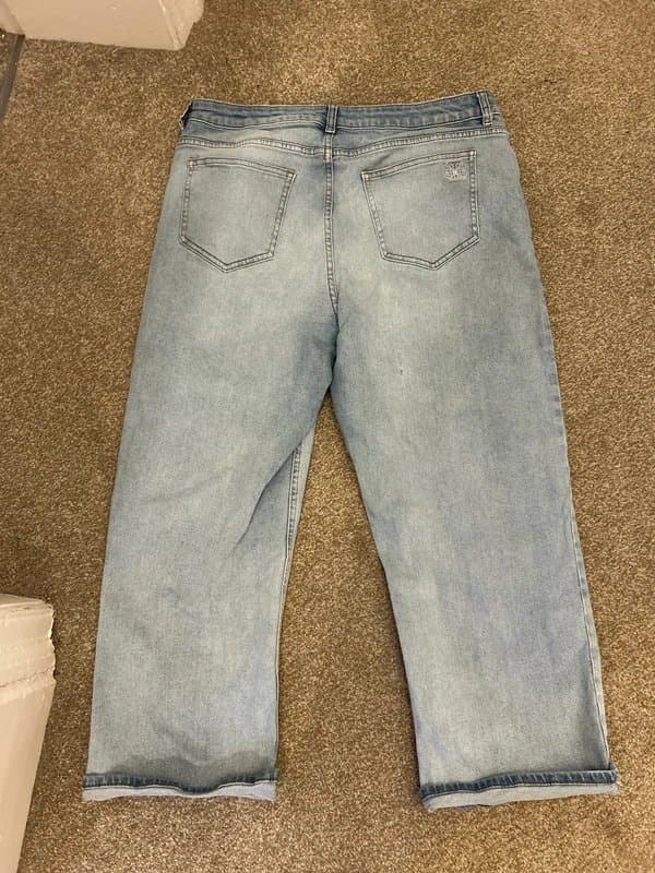 Never Fully Dressed Never Fully Dressed cropped Jeans size 18