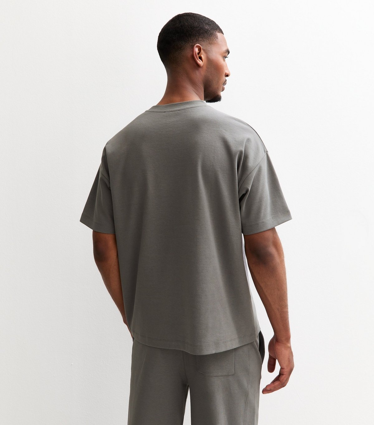 New Look Men's Grey Relaxed Heavyweight Crew Neck T-Shirt New Look - 4