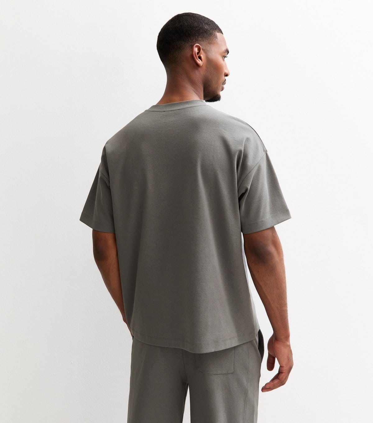 New Look Men's Grey Relaxed Heavyweight Crew Neck T-Shirt New Look - 4