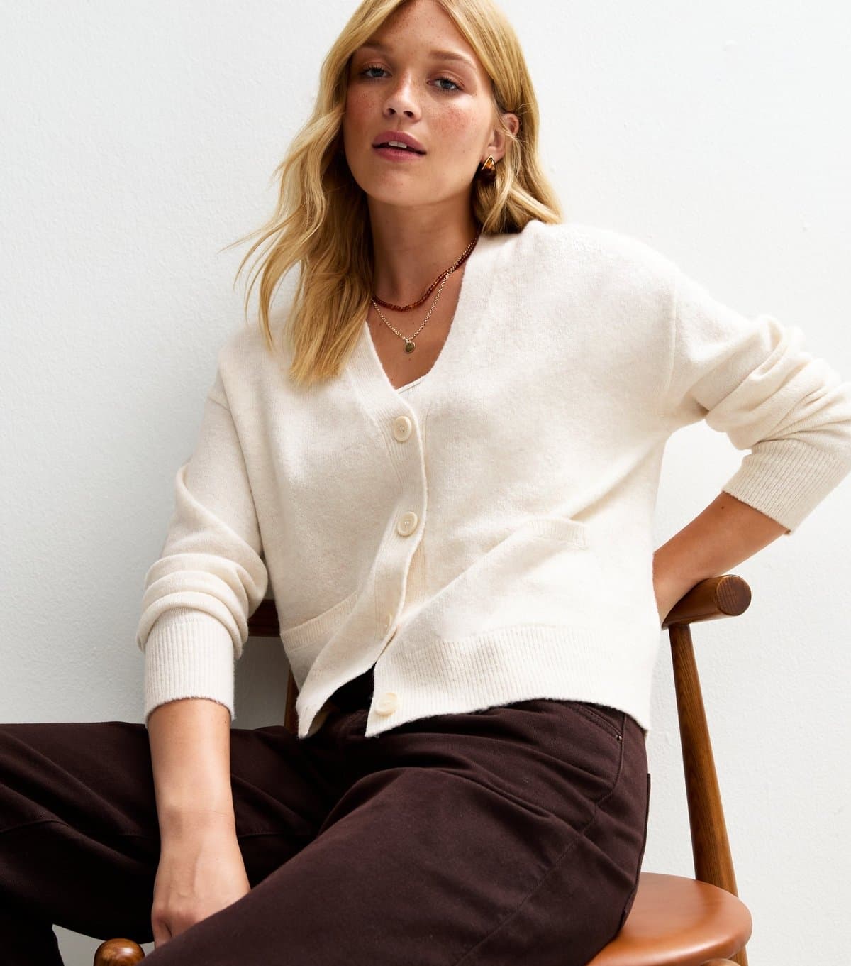 New Look Women's Off White Button Front Patch Pocket Cardigan New Look