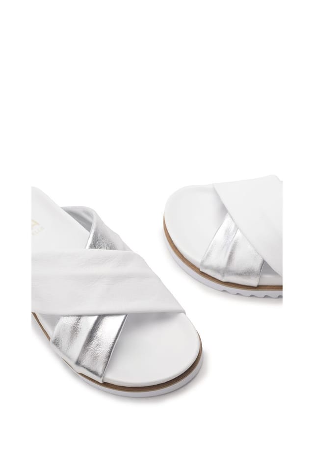 Moda In Pelle Moda In Pelle Women's 'Jessa' Leather Sandals in White - 3