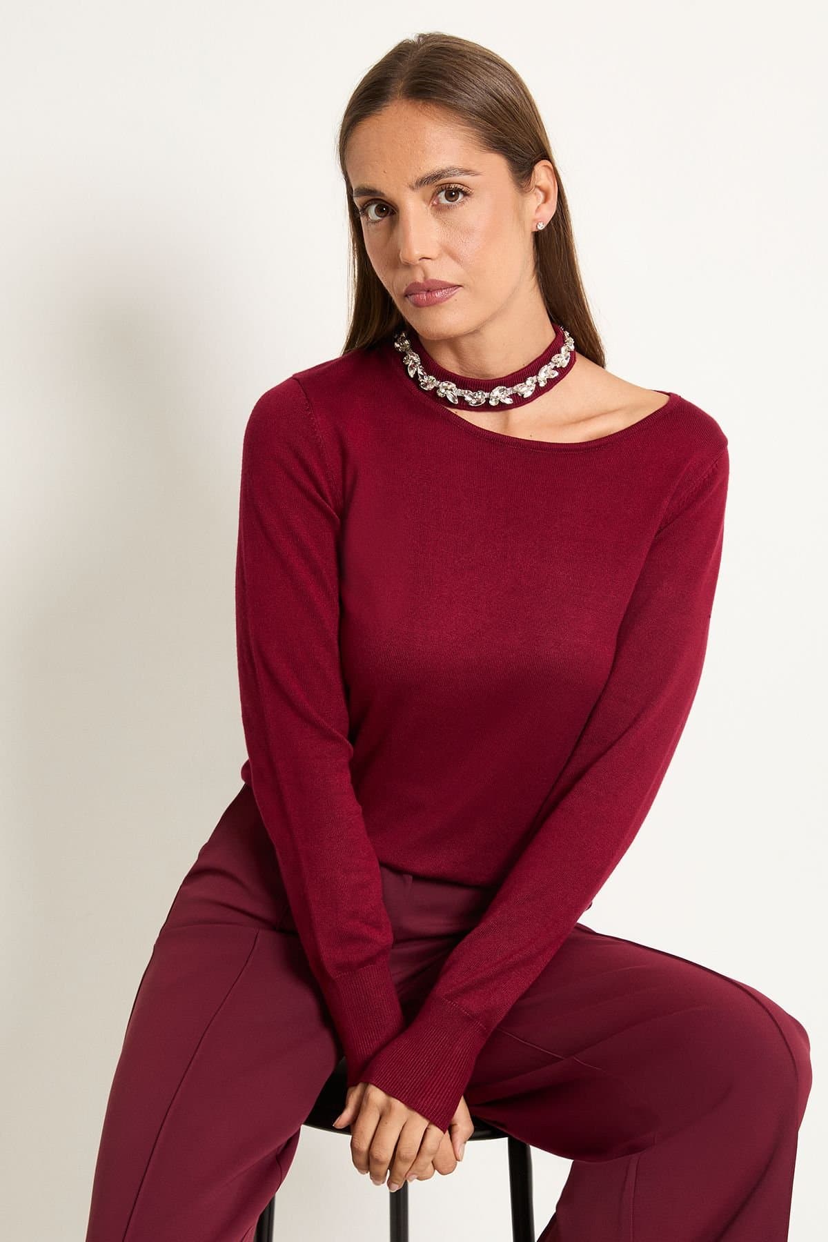 Wallis Wallis Women's Embellished Neckline Jumper in Berry