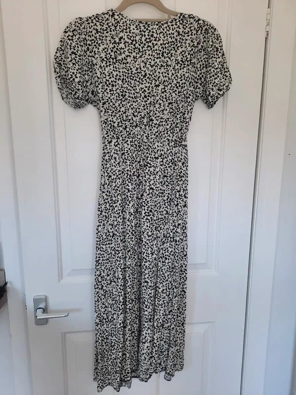 New Look B+W Midi Flowers Dress Size 10