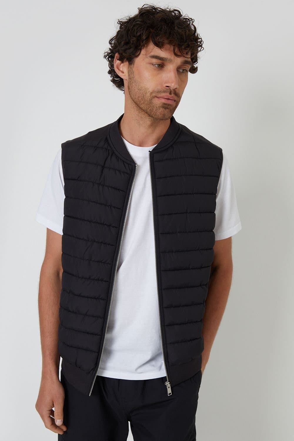 Threadbare Threadbare Men's Quilted Hybrid Gilet in Black
