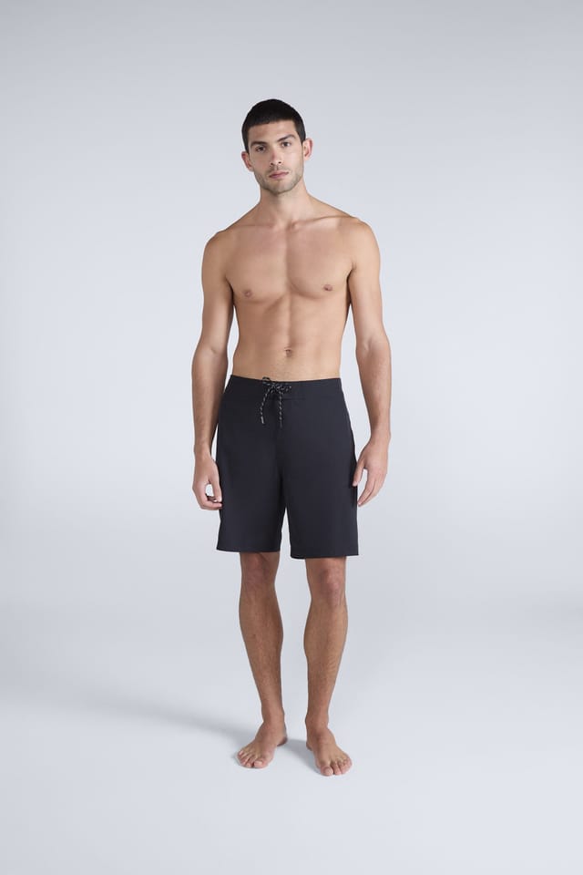 Animal Animal Men's 'Brett' Adjustable Waist Summer Cargo Boardshorts in Black - 3