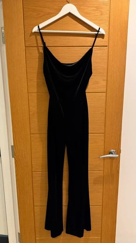 ASOS Black Velvet Flared Jumpsuit Size 8 (Fits Size 6)