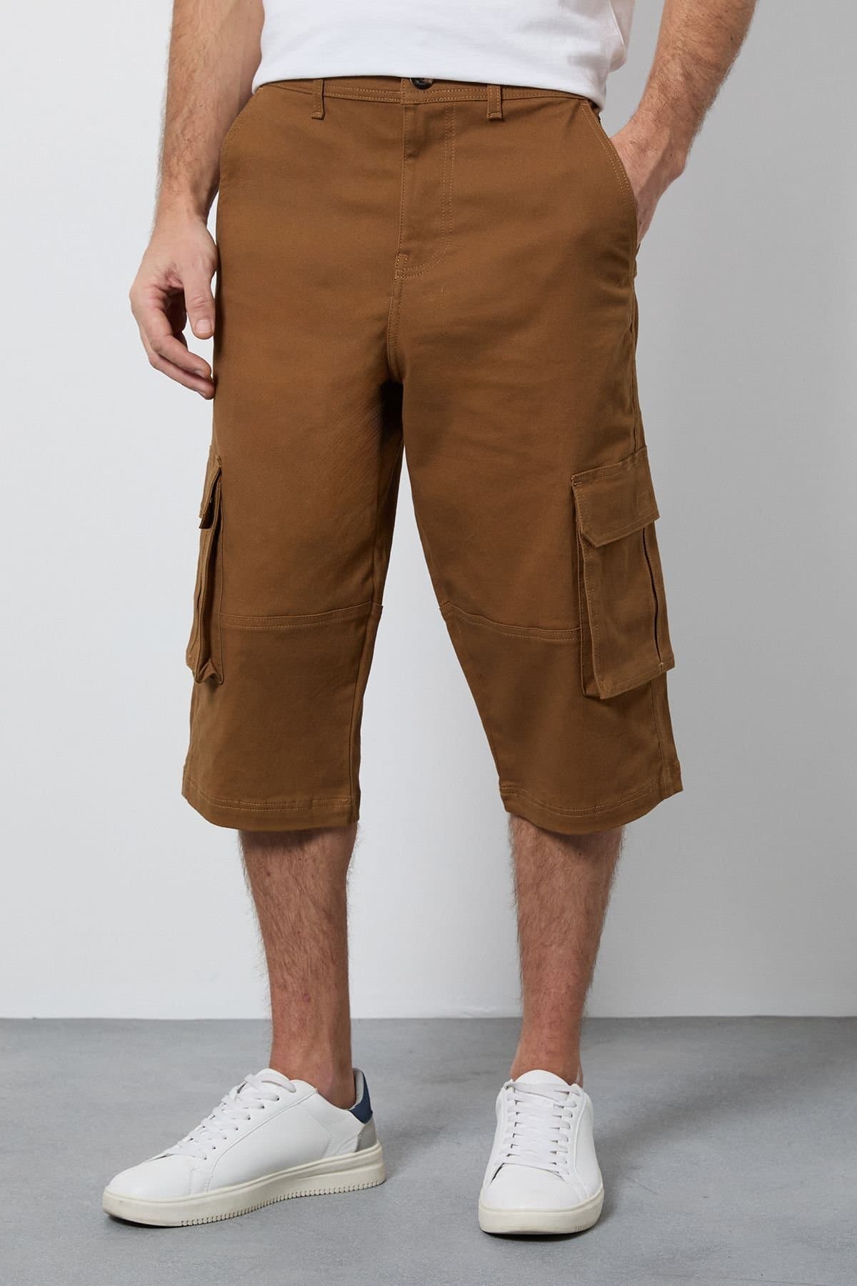 Maine Maine Men's Tobacco 3/4 Cotton Cargo Short
