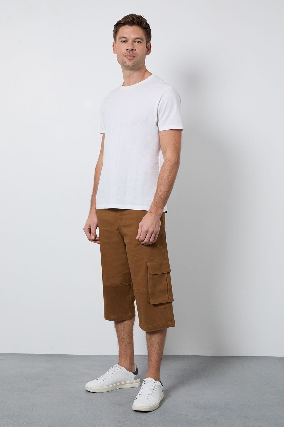 Maine Maine Men's Tobacco 3/4 Cotton Cargo Short - 4