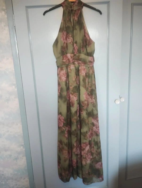 Source Unknown Green floral halter neck maxi dress, size small (8-10) - 1