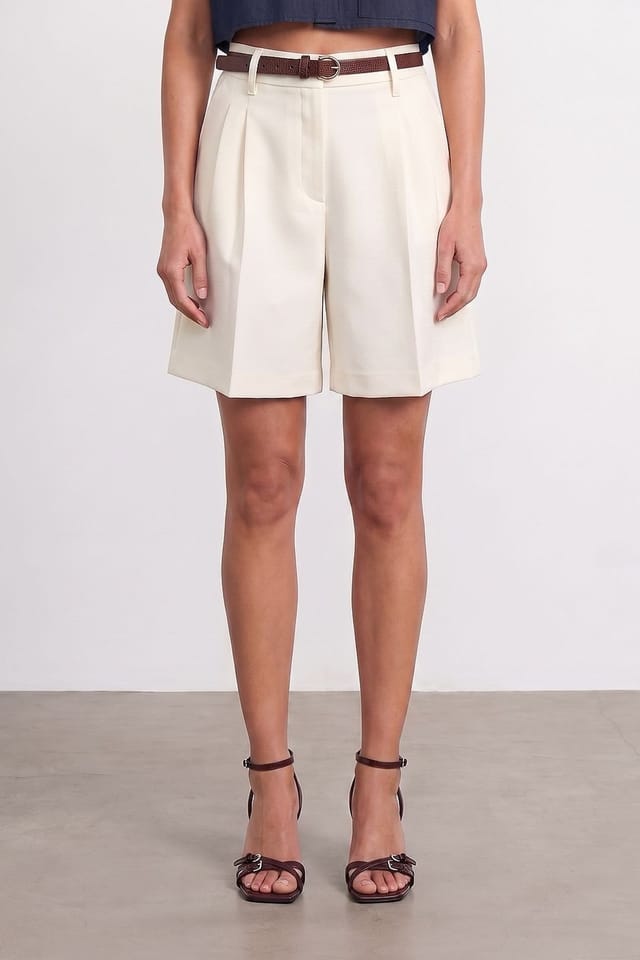 Dilvin Dilvin Women's High-Waist Tailored Crepe Shorts With Belt in Cream - 3