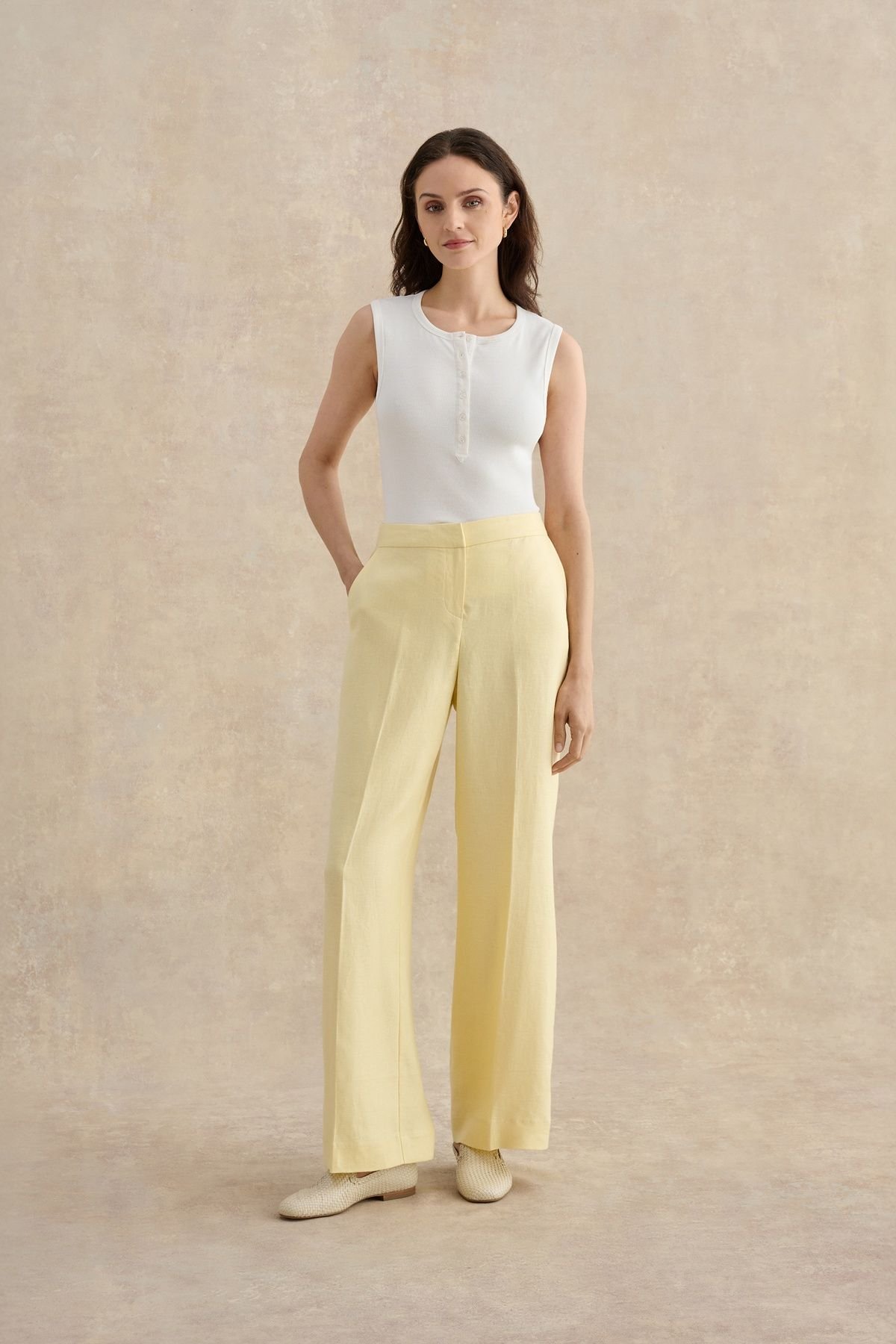 Hobbs London Hobbs London Women's Adalee High-Waist Linen Trousers in Lemon - 3