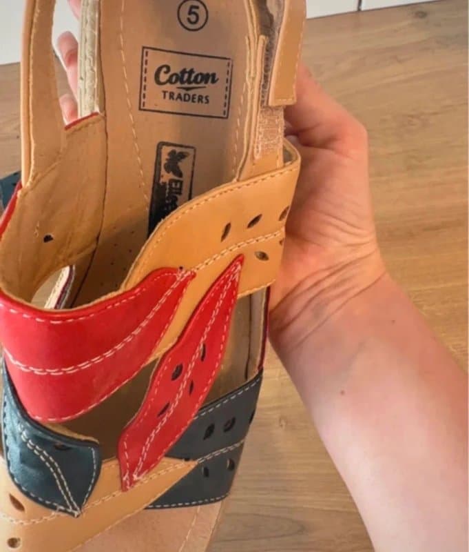 Cotton Traders Cotton traders walking comfortable leather unique sandals size 5