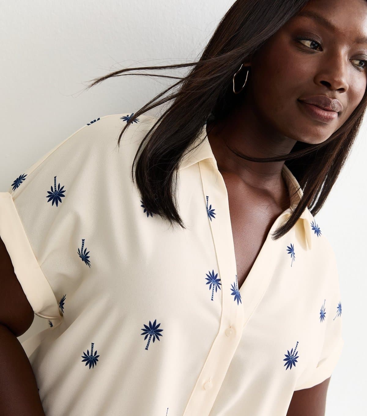 New Look Women's Plus Size White Palm Print Short Sleeve Shirt Curves New Look