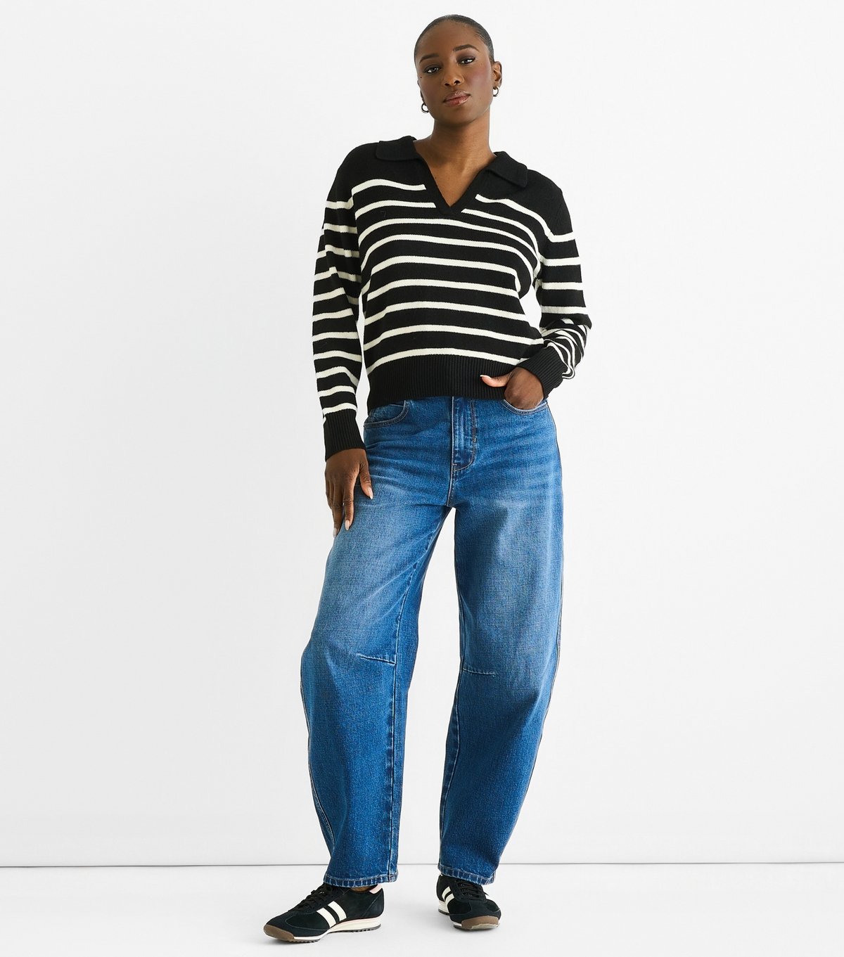 Gini London Women's Black Striped Collared V-Neck Jumper Gini London New Look - 2