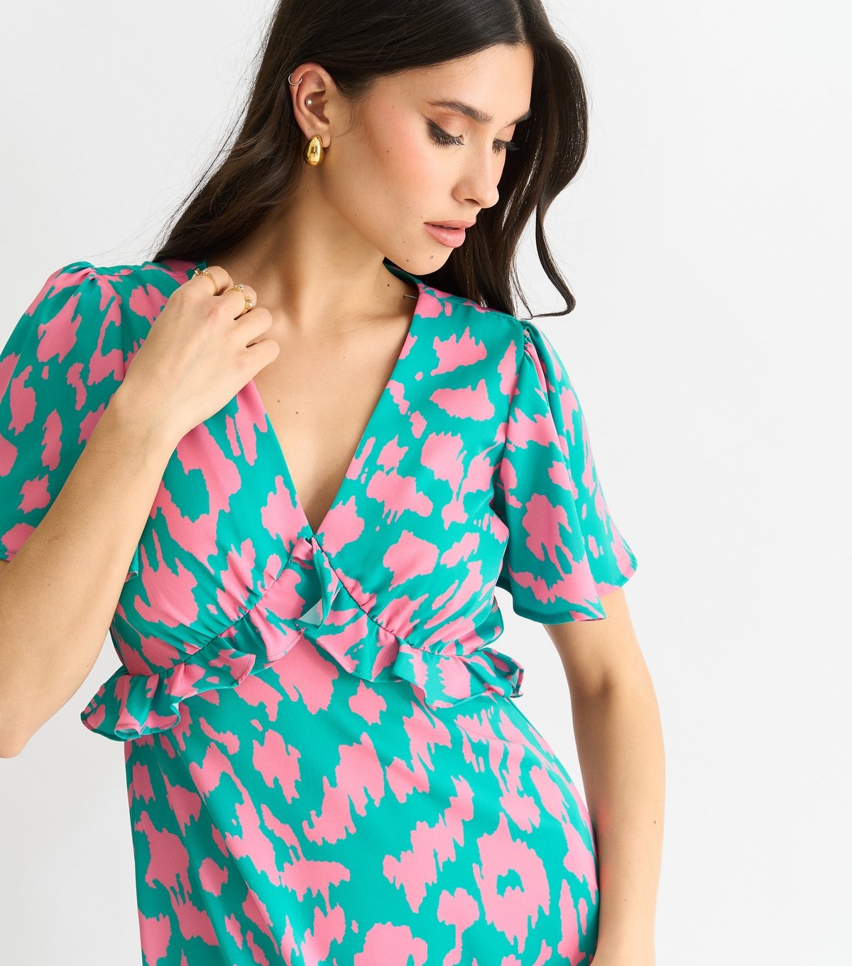 Gini London Women's Green Animal Print Ruffled Midi Dress Gini London New Look - 2