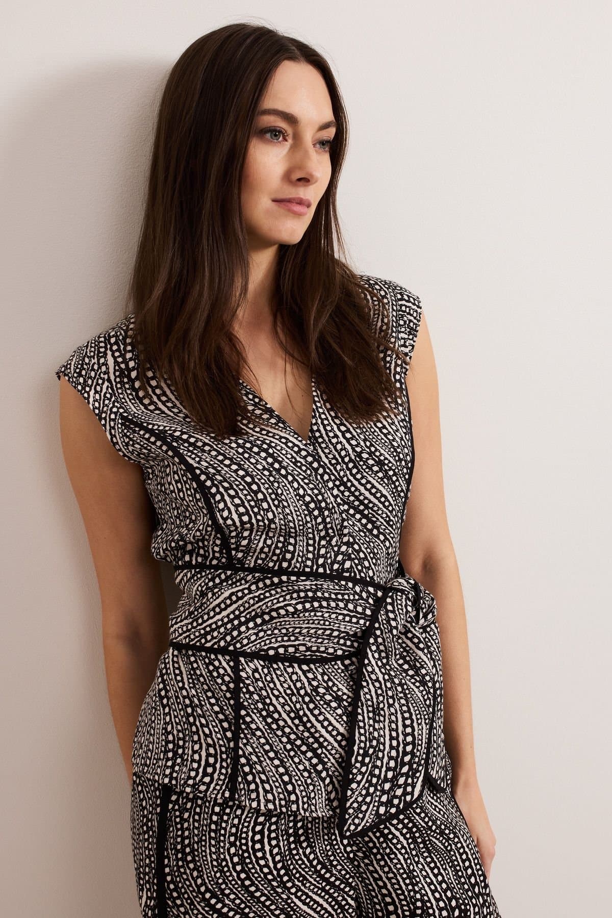 Phase Eight Phase Eight Women's Mariana Tie-Waist Printed Linen Top in Black