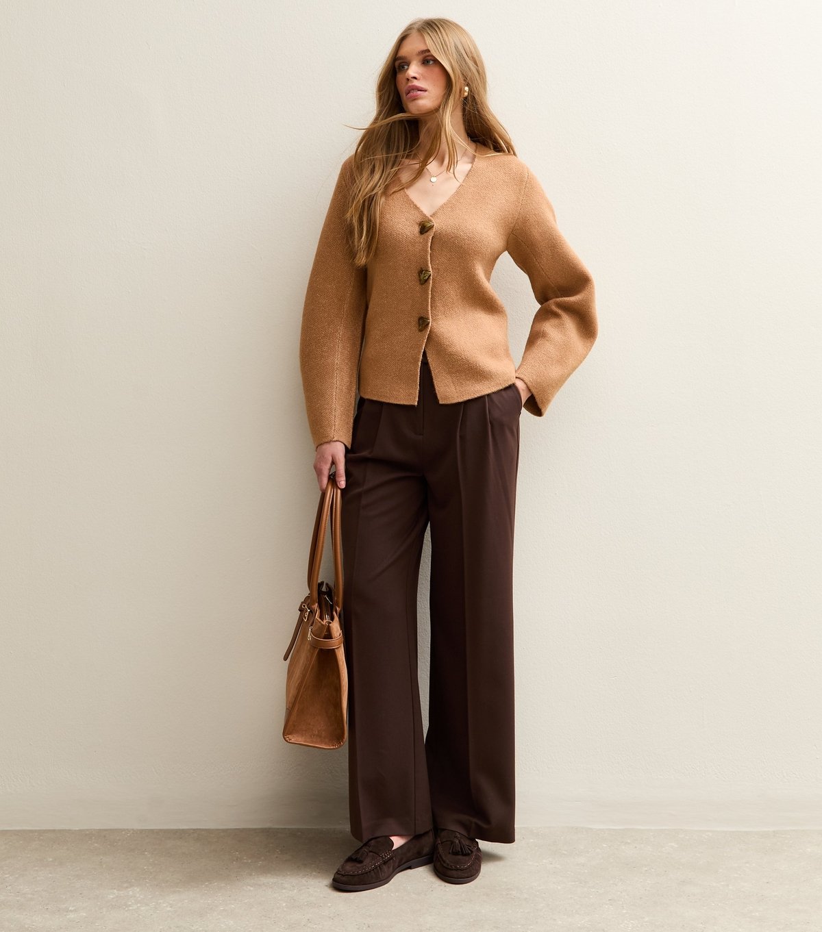 New Look Women's Camel V- Neck Heavyweight Knit Cardigan New Look - 3