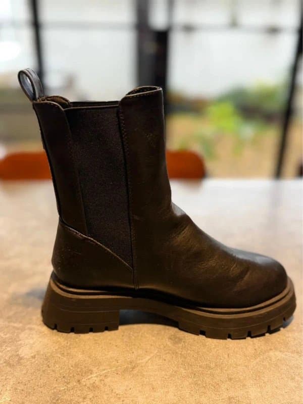 ASOS Asos chunky chelsea boots black platform lugged sole bnwot uk 4
