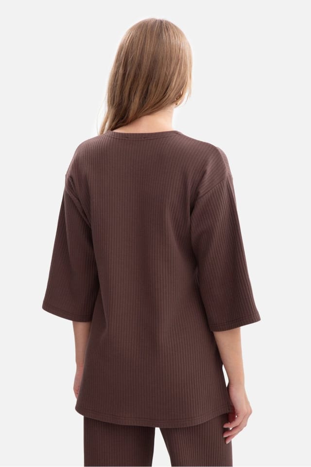 Love Lace Love Lace Women's Ribbed Oversized Blouse with 3/4 Sleeves in Brown - 3