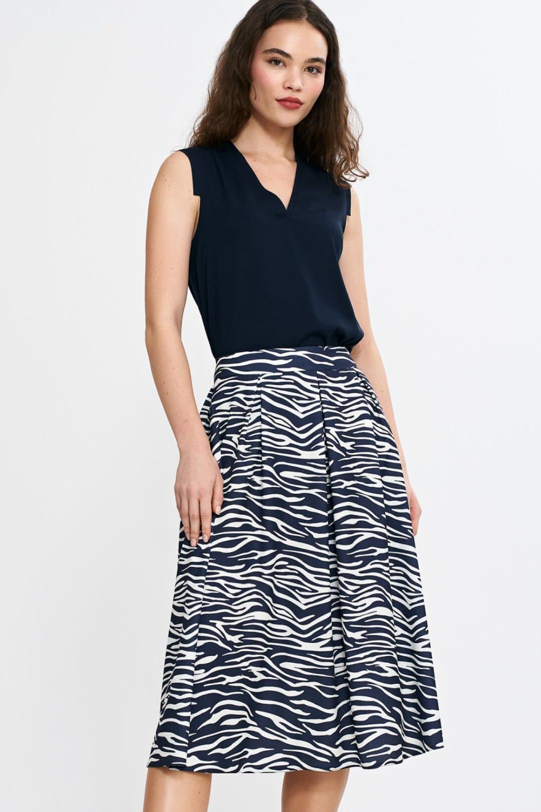 Love Lace Love Lace Women's Midi Pleated Waist Skirt with Side Pockets in Blue