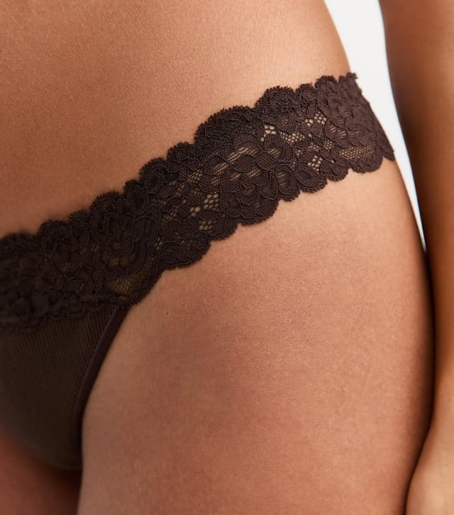 New Look Women's Brown Ribbed Seamless Lace Trim Thong New Look - 2