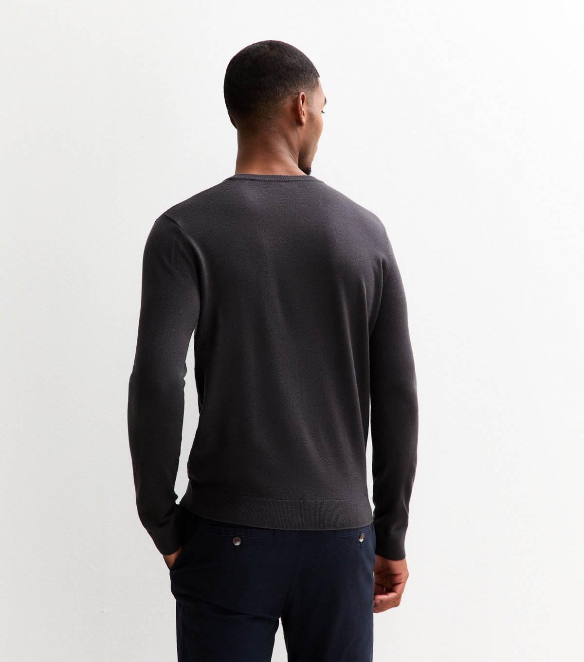 New Look Men's Dark Grey Slim Fit Crew Neck Jumper New Look - 4