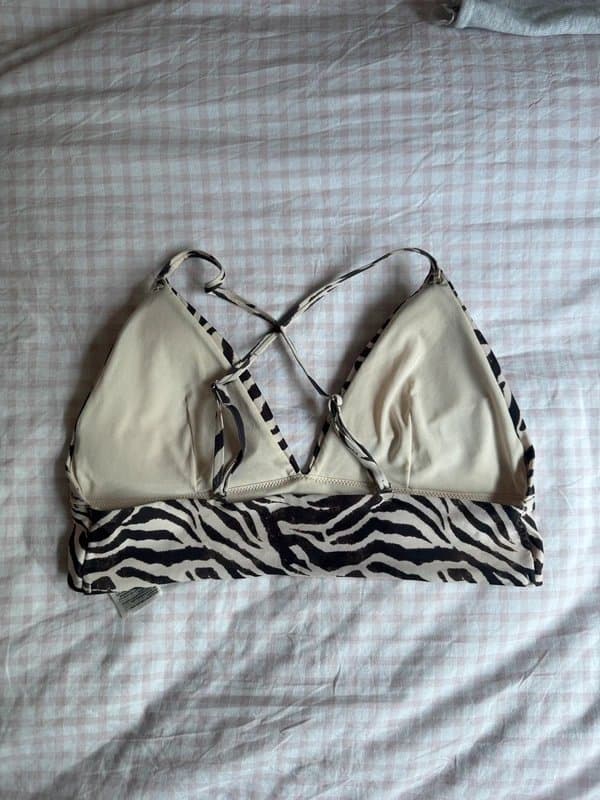 H&M H&M bralette/bikini top 🦓
