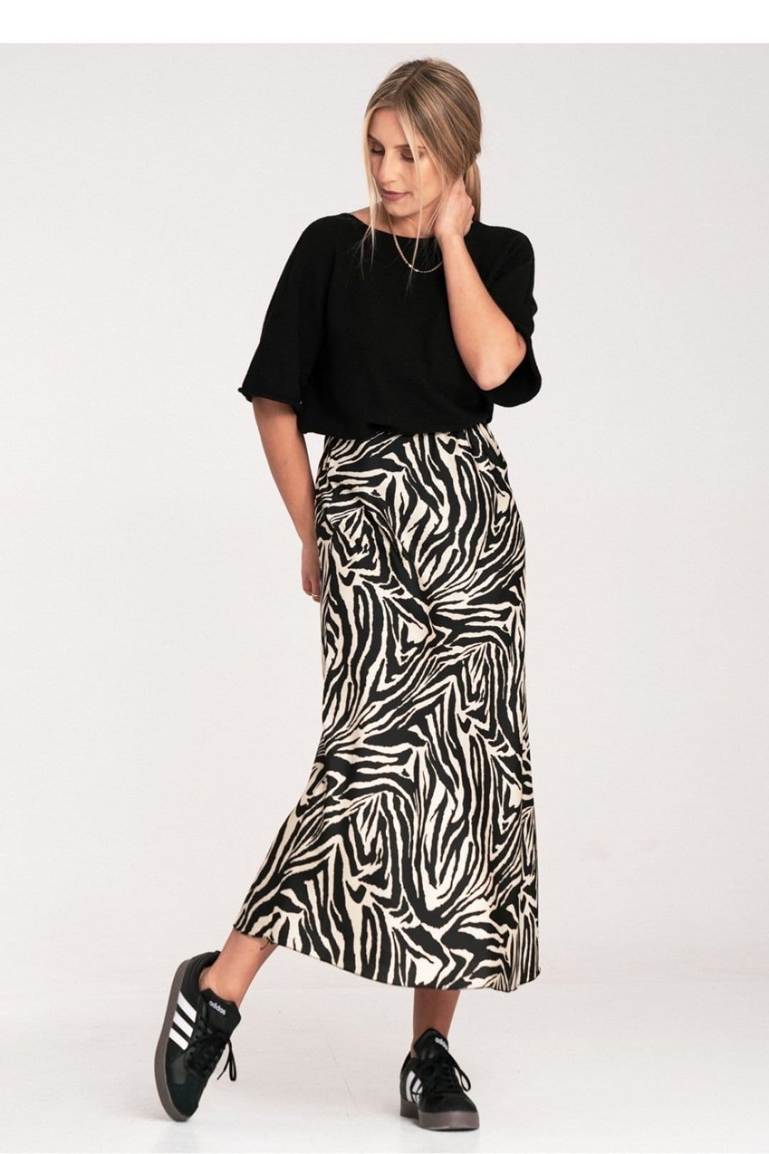 Love Lace Love Lace Women's Satin Midi Skirt with Elastic Waistband Style 214935 - 4