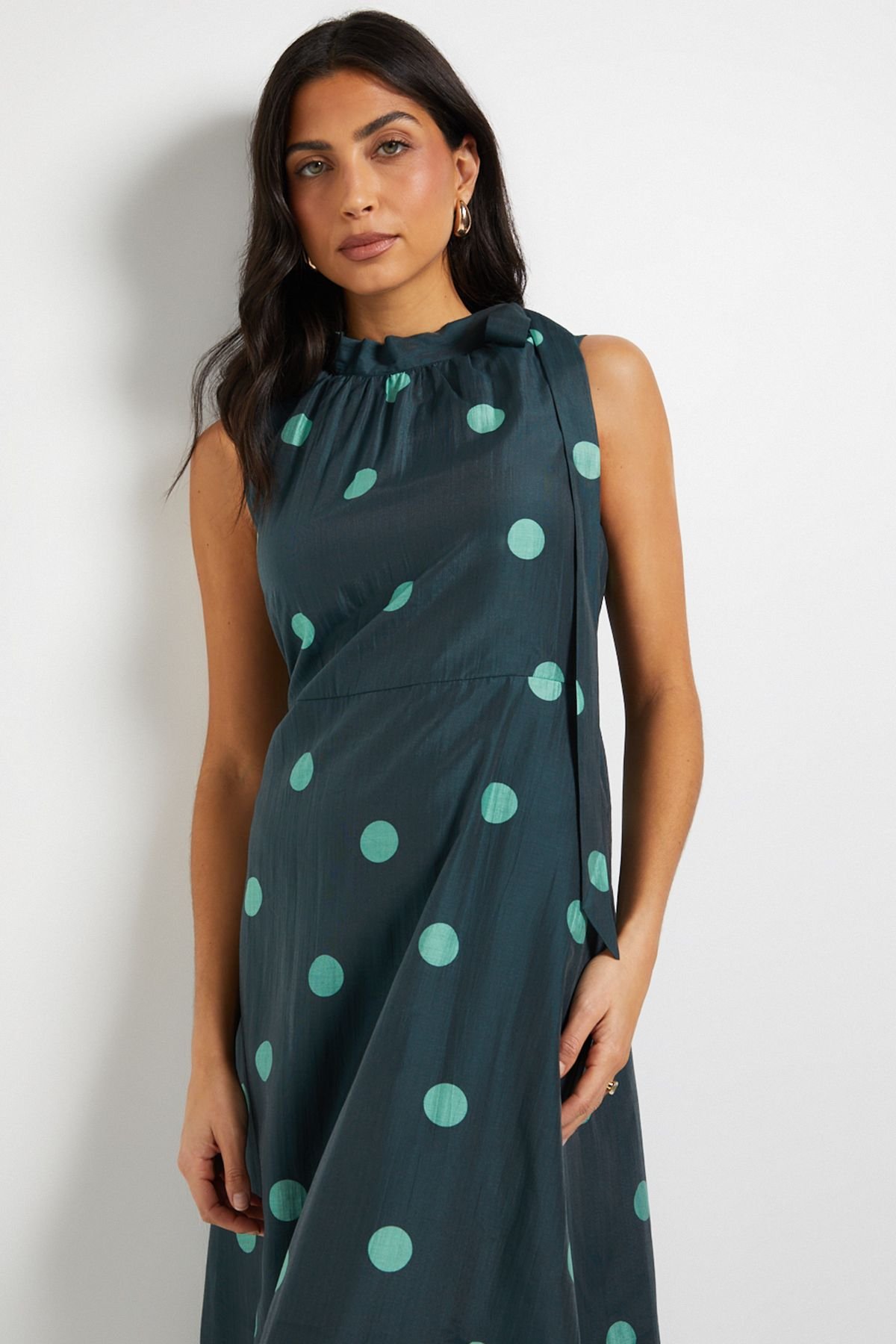Wallis Wallis Women's Polka Dot Tie Neck Sleeveless Midi Dress in Mint - 4