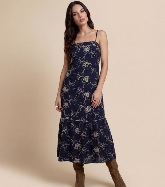 Urban Bliss Women's Navy Embroidered Maxi Dress Urban Bliss New Look - 2
