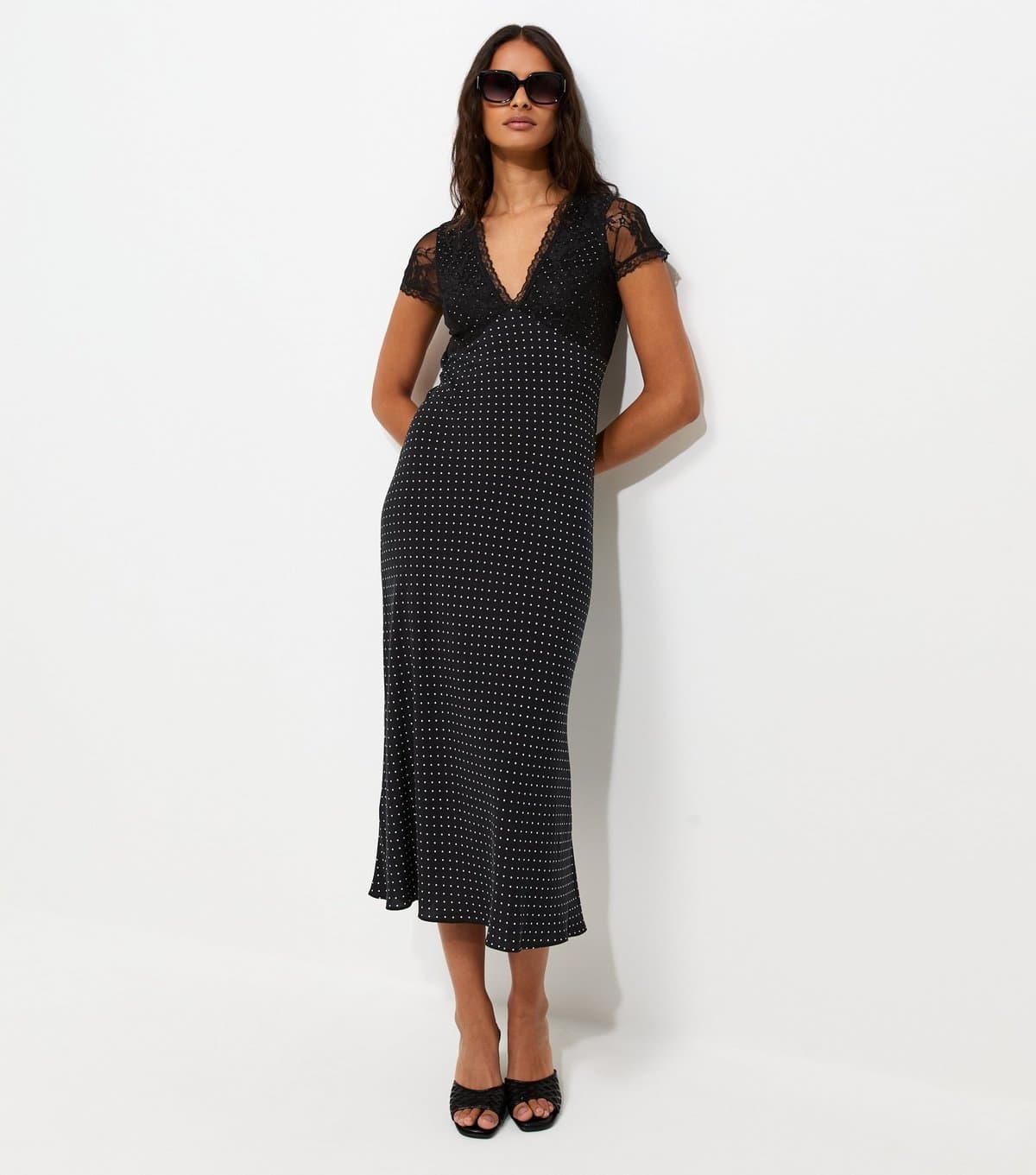 New Look Women's Black Short Sleeve Spot Print Lace Bust Midi Dress New Look