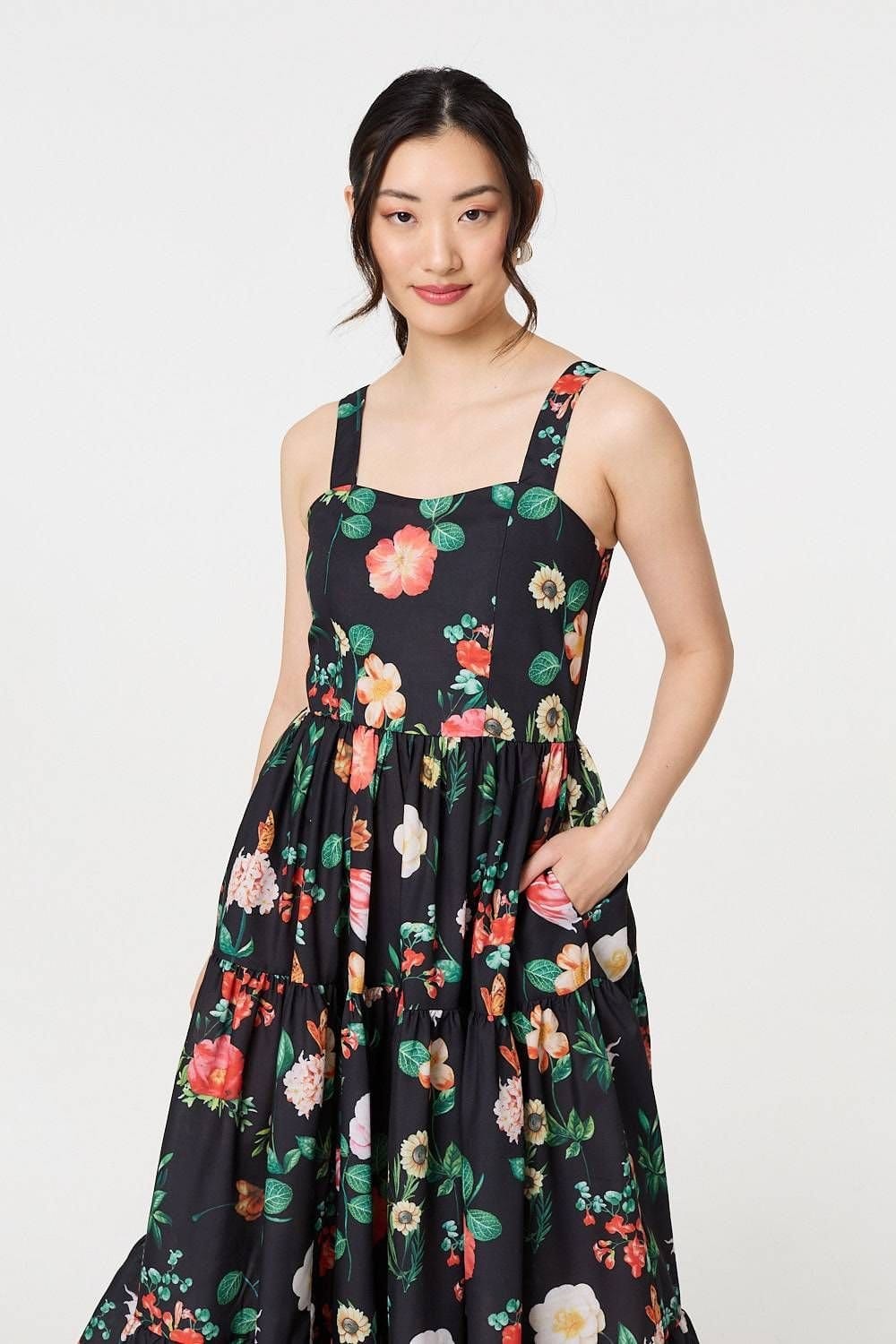 Izabel London Izabel London Women's Floral Sleeveless Skater Midi Dress in Black - 4