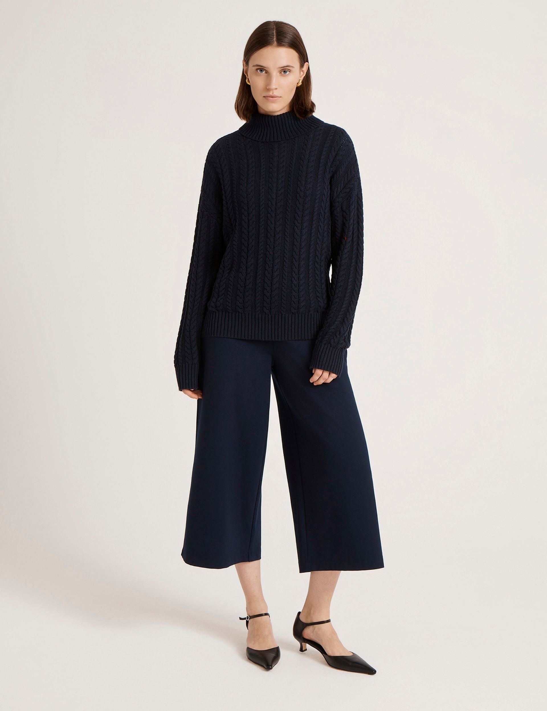 Finery London Finery London Women's Vivana Turtle Neck Knitted Sweater in Dark Navy - 2