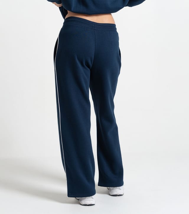 Peach Fit Women's Navy Side Trim Straight Leg Emilia Joggers Peach Fit New Look - 3