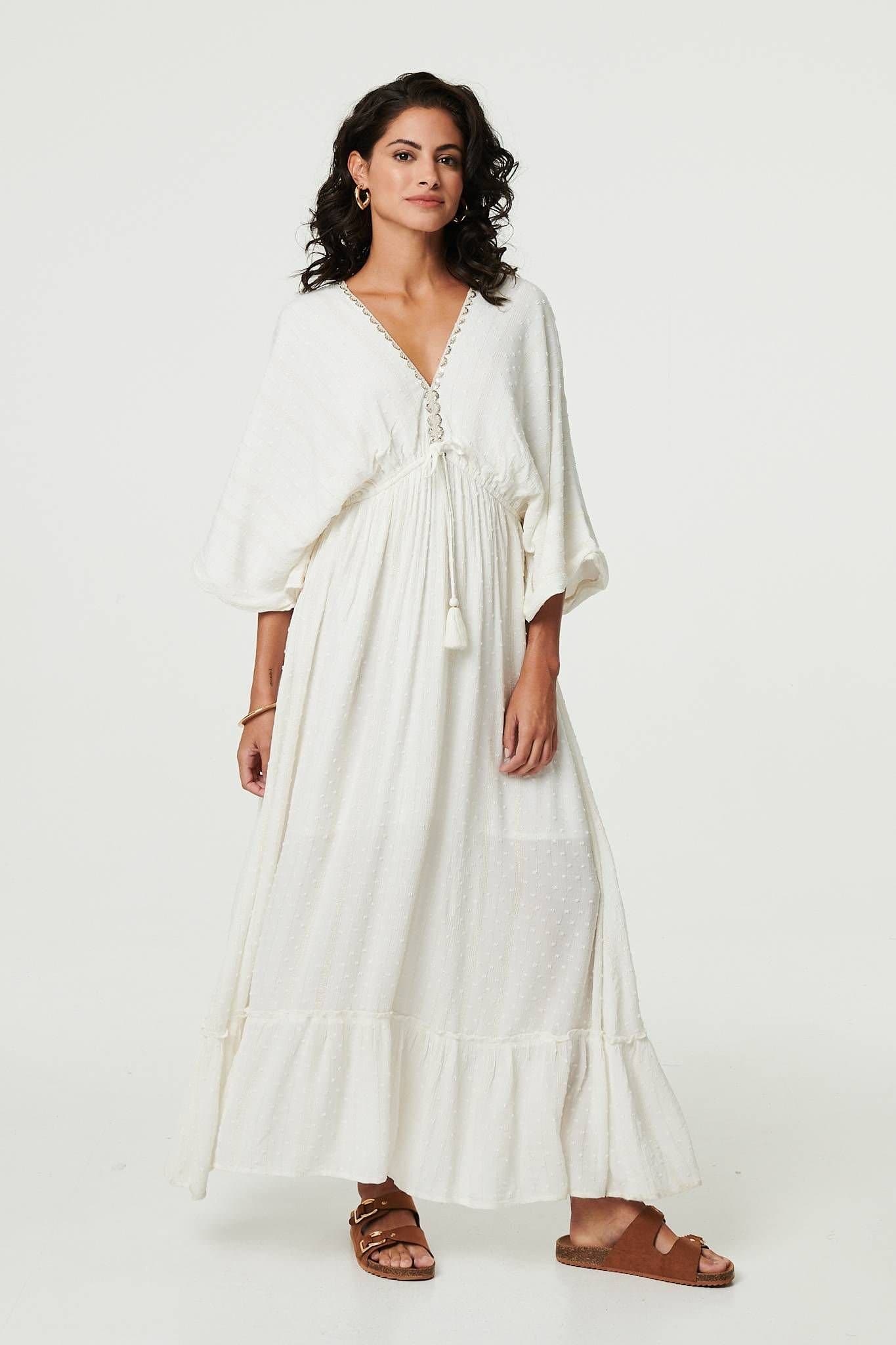 Izabel London Izabel London White Textured V-Neck Kaftan Maxi Dress