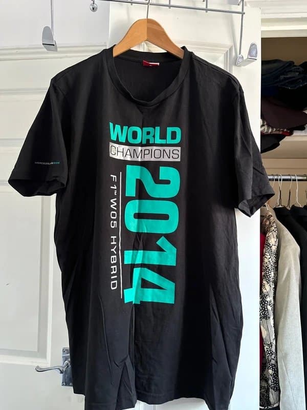 Puma Mercedes-AMG Petronas F1 2014 World Champions T-Shirt – Collectors’ Edition, XL