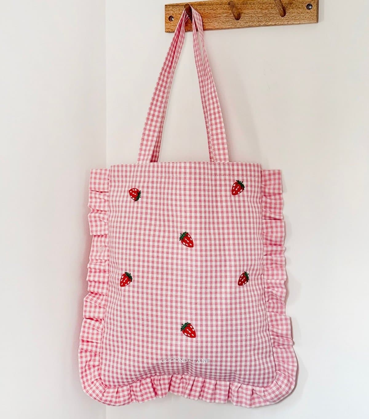 Coconut Lane Coconut Lane Light Pink Strawberry Picnic Tote Bag