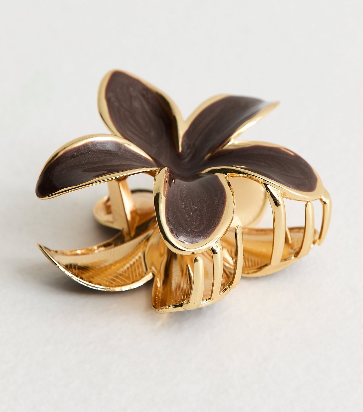 New Look Brown Enamel and Gold Tone Flower Hair Claw Clip New Look - 3
