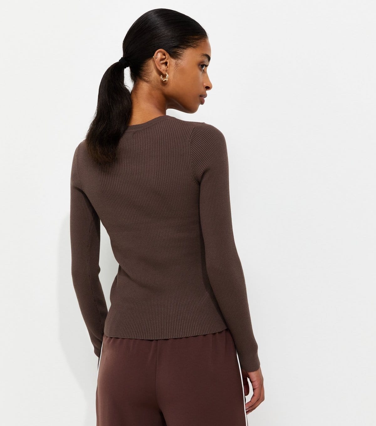 New Look Women's Dark Mink Ribbed Lightweight Crew Neck Jumper New Look - 4