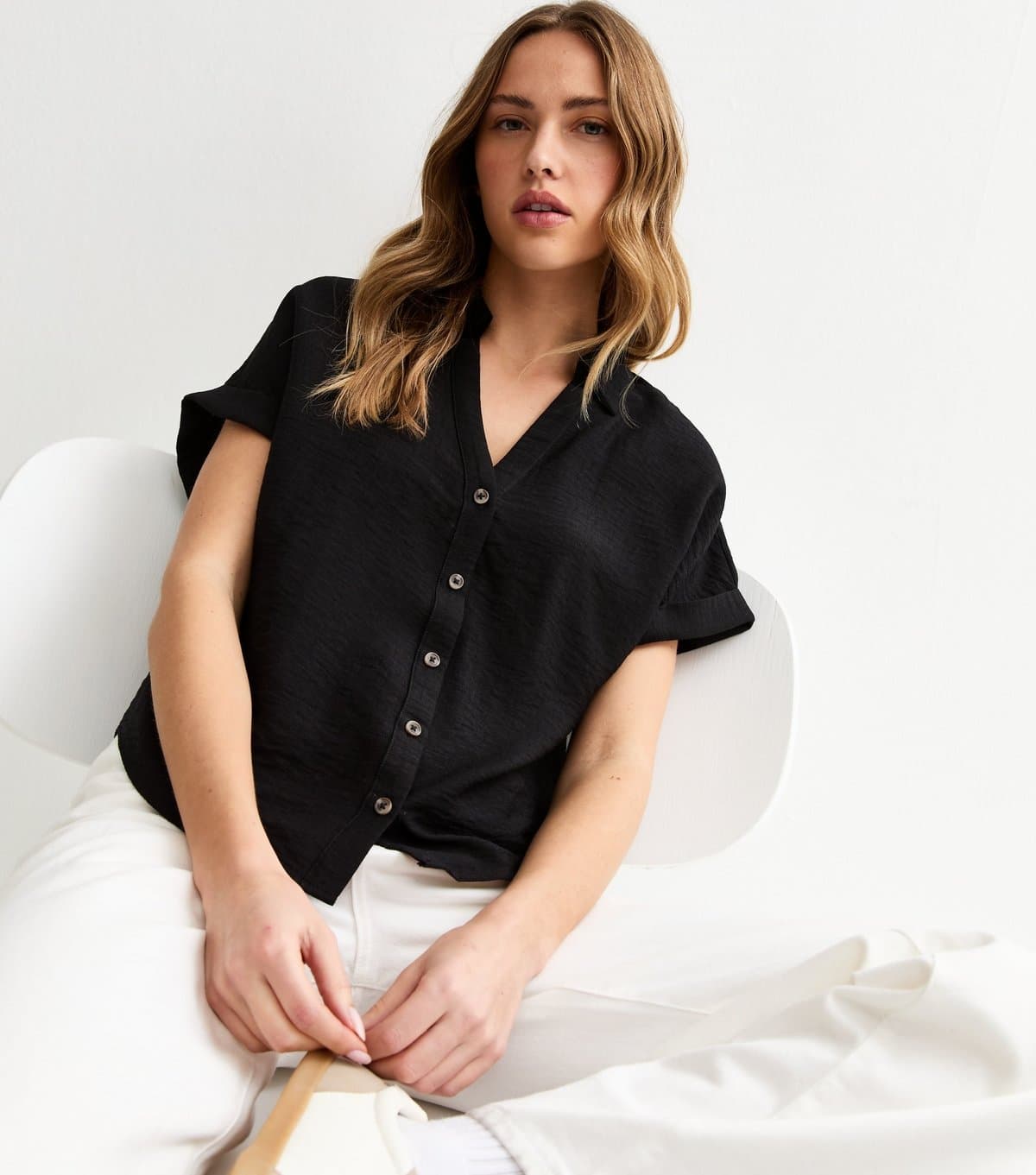 New Look Women's Black Collared V Neck Short Shirt New Look