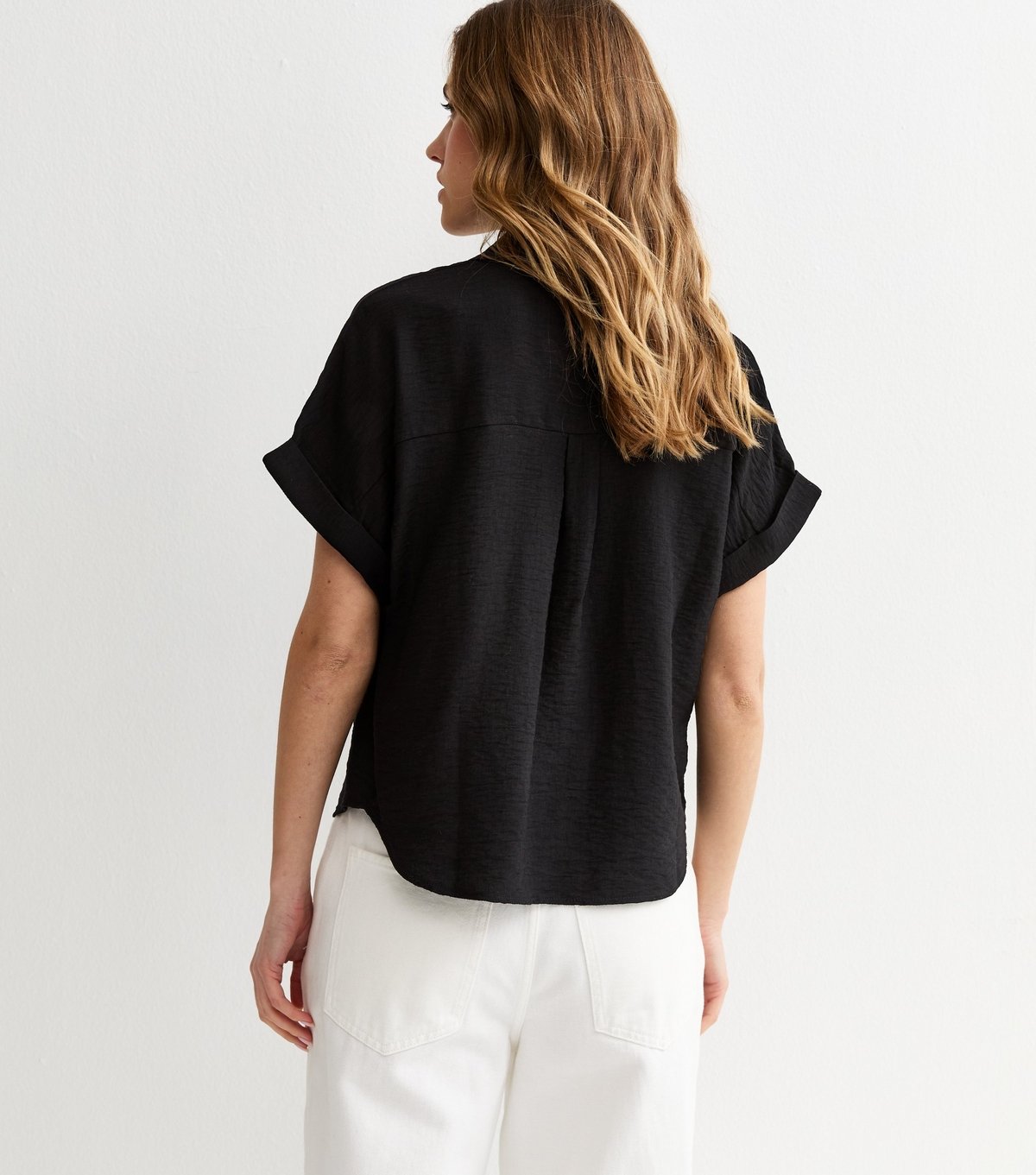 New Look Women's Black Collared V Neck Short Shirt New Look - 4